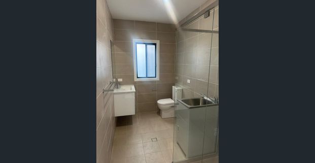 Modern Single Level Living in the Heart of Box Hill for LEASE - Photo 1