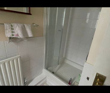 Room in a Shared House, Keats Close, SE1 - Photo 4