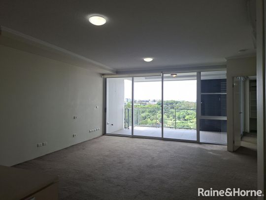Apartment Available at Roma St Parklands - Photo 1