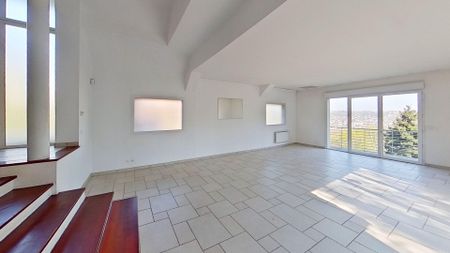 Location Maison 7 pièces 180m² - Photo 4