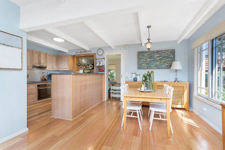 A Home That Captures the Wombarra Lifestyle - Photo 5
