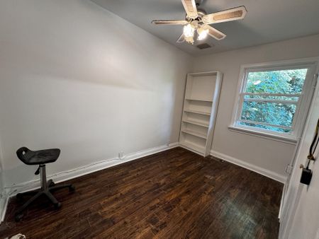 For Lease - 9961 Yonge Street, Richmond Hill, Ontario - Photo 4