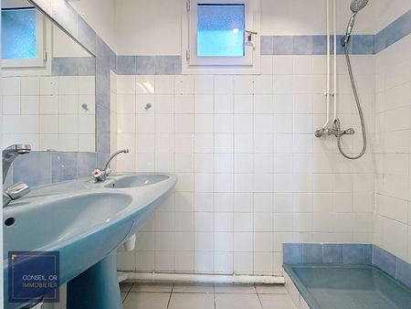 Appartement Saint Genis Laval 3 pièces - Jardin + Place de parking, - Photo 2