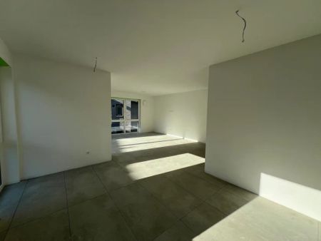 Charmante 2 -Zimmer-Obergeschosswohnung mit Einbauküche in ruhiger Lage von Oyten - Photo 4