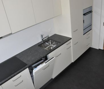 gemütliche 4 Zimmer-Dach-Wohnung mit Balkon ... - Photo 2