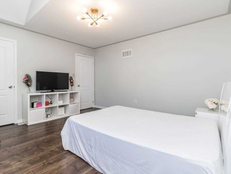 For Lease - 10 Bloom Drive, Brampton, Ontario - Photo 2