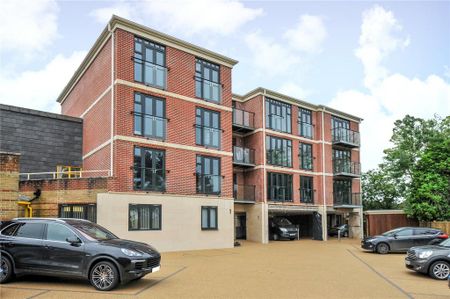 2 bedroom penthouse to rent - Photo 4