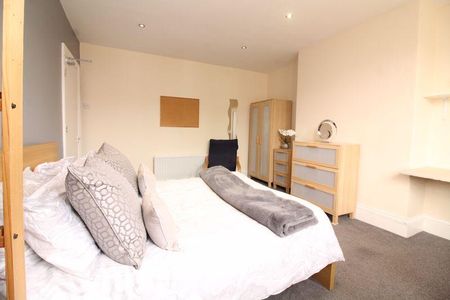 5 bedroom maisonette to rent - Photo 5