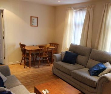 92 The Cloisters, University Avenue, Belfast, BT7 1GQ - Photo 1