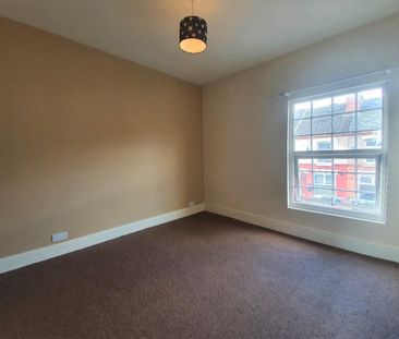 2 Bed Terraced House For Rent - Photo 2