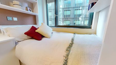 Platinum 2 Bed Apt Plus - Photo 3