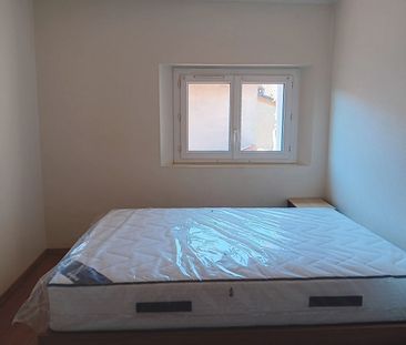 Location Appartement 1 pièce 35m² - Photo 2