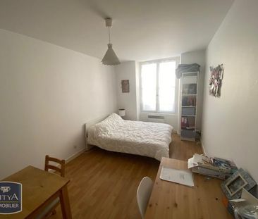 Location Appartement 1 pièce 26m² POITIERS 86000 - Photo 2