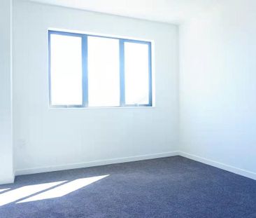 Ready to move in 3 Bedrooms Townhouse - Photo 4