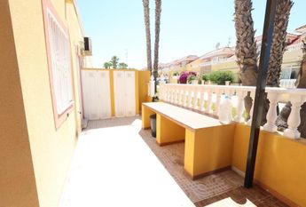 Adosado en la Regia . Temporada larga.