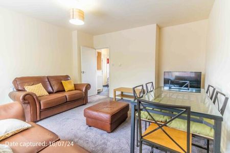 7, Hewley Avenue - Photo 2