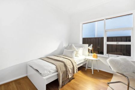 Stylish Family Living in the Heart of Campbelltown - Photo 5