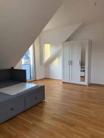 Neuwertige, 2-Zimmer Wohnung, EBK, Top Lage, ab sofort - Photo 3