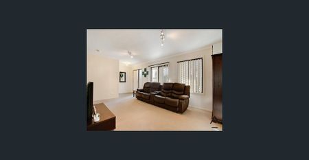 BEAUTIFULLY PRESENTED FAMILY HOME IN SOUGHT-AFTER WEST HOXTON - Photo 5