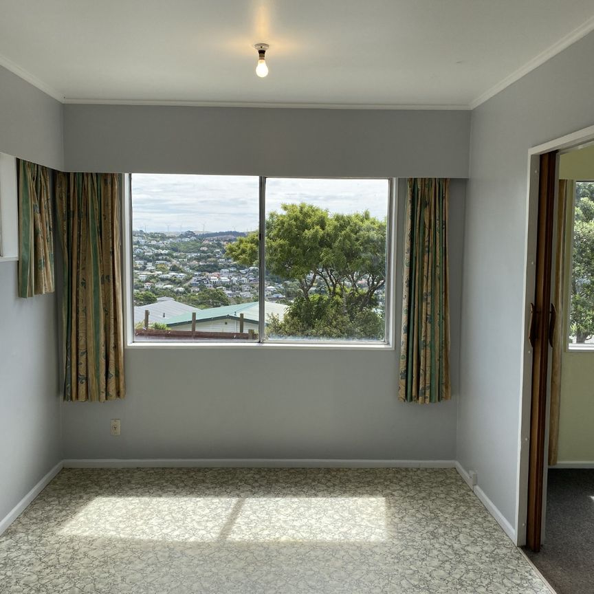 37 Carluke Street, Paparangi - Photo 1