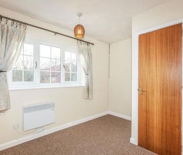 2 bedroom town house to rent Saffron Drive, Oakwood, DE21 - Photo 5