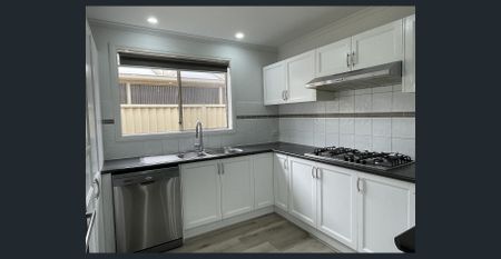 11 Muscari Drive, Pakenham, Vic 3810 - Photo 3