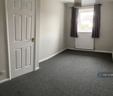 1 bedroom semi-detached house to rent - Photo 3