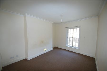 2 bedroom | Flat - Photo 5