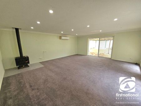 Spacious Family Home - Photo 2