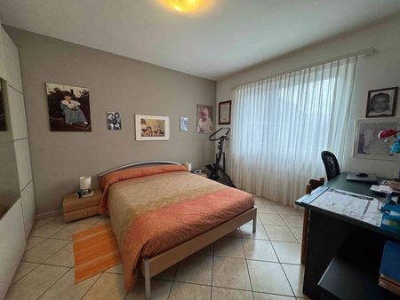 3.5 Zimmer, 110 m², 1. Stock - Photo 3