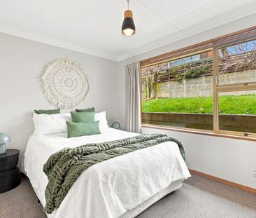 Elevated family home - Photo 6