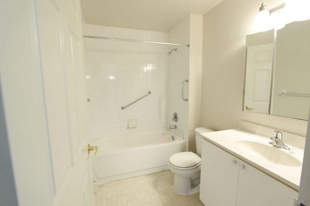 Country Hill Place - Photo 1