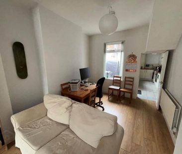 18 Portallo Street, Woodstock Road, Belfast, BT6 9BE - Photo 1
