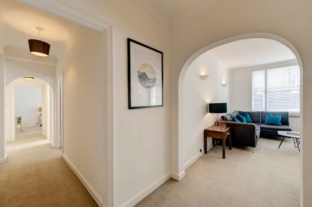 Two Bedroom Luxury Apartment – Hill Street, Mayfair, W1J 5NA - Photo 1