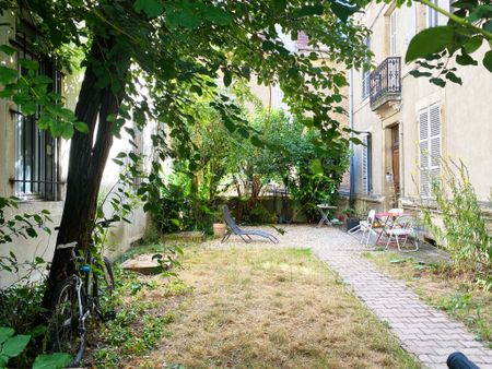 Location Appartement 3 pièces 67m² DIJON 21000 - Photo 3