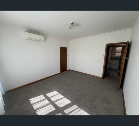 4/40 Aberdeen Street, Geelong West, Vic 3218 - Photo 5