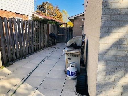 For Lease - 80 Glen Springs Drive, Toronto, Ontario - Photo 3