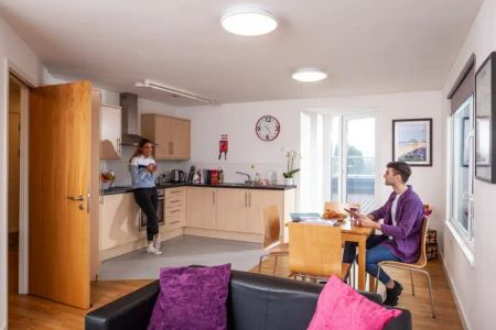 Studio - 2nd Floor - Photo 4