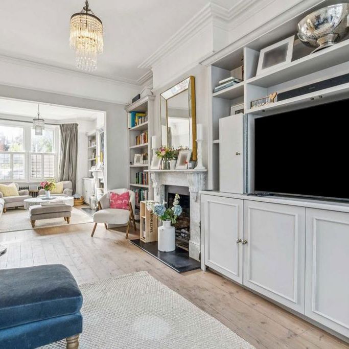 5 bedroom semi-detached house to rent - Photo 1