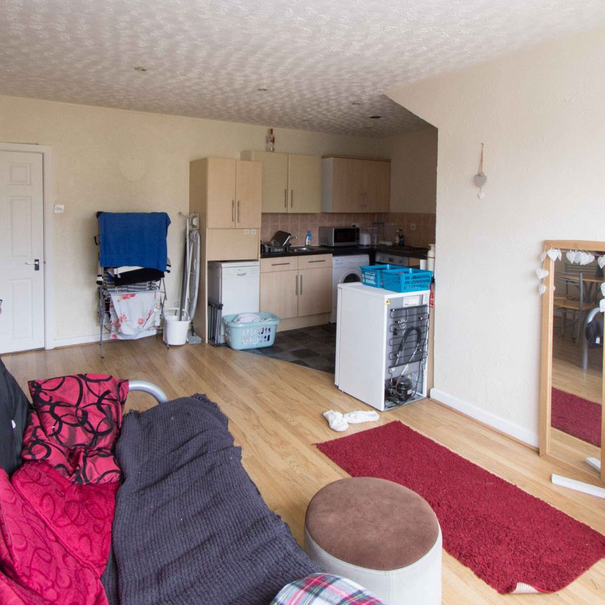 126 BURLEY ROAD Leeds - LS3 1JP - Photo 1