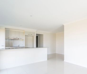 1/9 Rogers Street, Brassall QLD 4305 - House For Rent | Domain - Photo 5