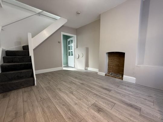 2 bedroom terraced house to rent - Photo 1