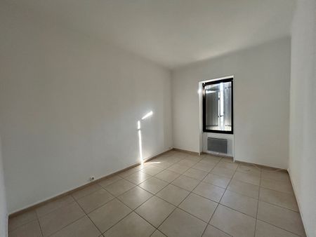 Location maison 5 pièces, 86.85m², Marguerittes - Photo 2