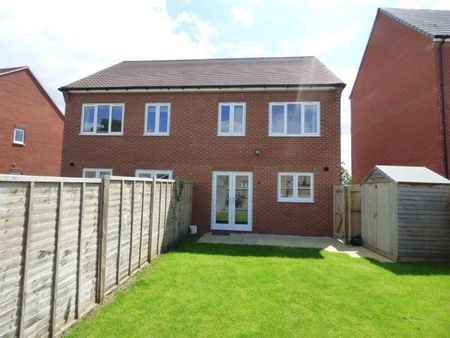 Harrier Way, Hardwicke, Gloucester - Photo 2