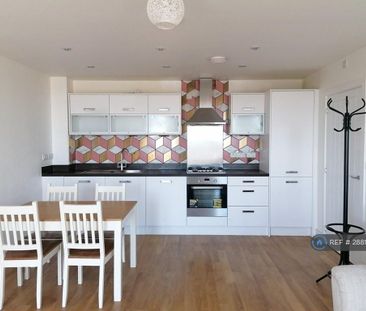 2 bedroom flat to rent - Photo 6
