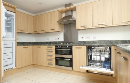 2 bedroom maisonette to rent - Photo 4