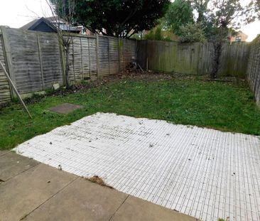 2 bedroom semi-detached house to rent - Photo 6