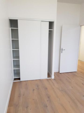 Location Appartement 2 pièces 46m² MAISONS LAFFITTE 78600 - Photo 2
