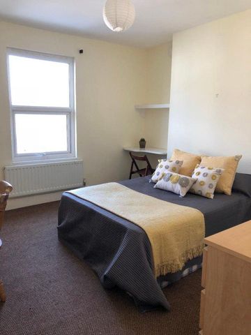 8 bedroom house share to rent - Photo 5