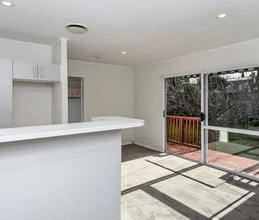 One Bed Beauty! - Photo 1